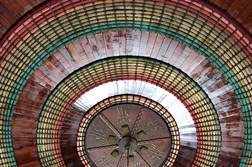 Detail of the National Palace in Addis Ababa · © Clara Delmon