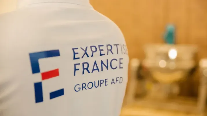 Nos équipes au siège et sur le terrain - Expertise France