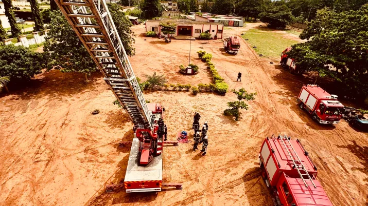 Pompiers à l'entraînement