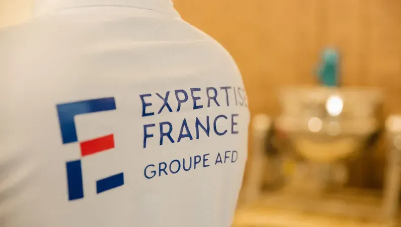 Nos équipes au siège et sur le terrain - Expertise France