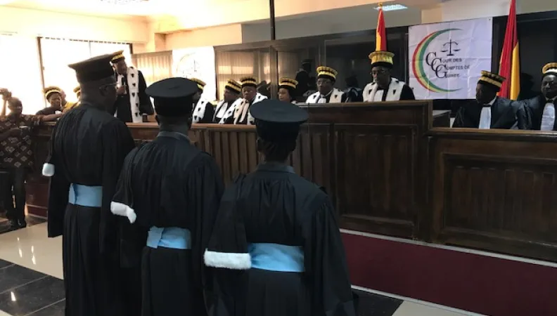 Lors de la prestation de serment à la Cour des comptes de Guinée, le 21 avril 2017.